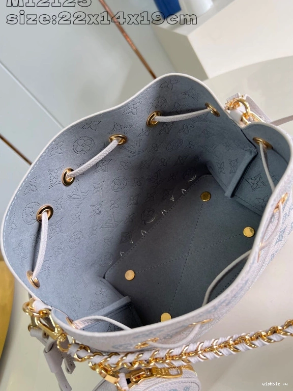 WIS BELLA VUITTON LOUIS 0811
